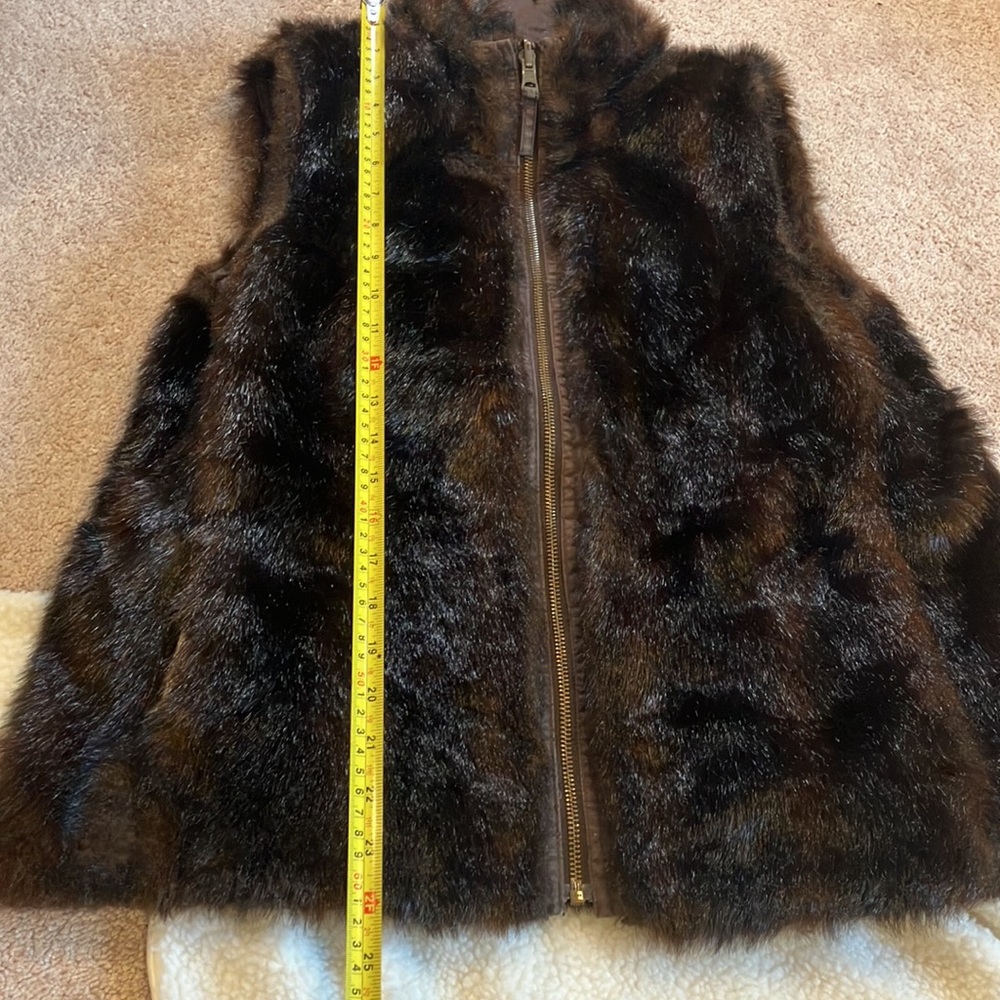 YKK faux fur vest - Picture 3 of 8